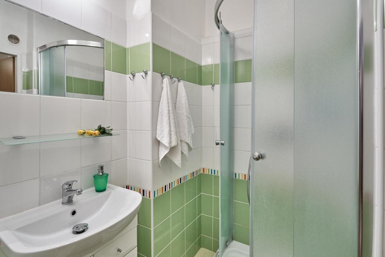 קרלובי וארי Apartment U Medvidka מראה חיצוני תמונה